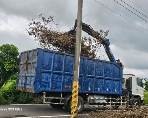 台南怪手破碎機整地, 台南怪手建地整地費用, 台南怪手空地整地費用, 台南怪手整地, 台南怪手山坡地整地費用, 台南土方開挖, 
                    台南農地整地, 台南整地填土, 台南環保廢棄物清運, 台南廢棄物清運