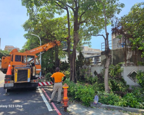 台南怪手破碎機整地, 台南怪手建地整地費用, 台南怪手空地整地費用, 台南怪手整地, 台南怪手山坡地整地費用, 台南土方開挖, 
                    台南農地整地, 台南整地填土, 台南環保廢棄物清運, 台南廢棄物清運