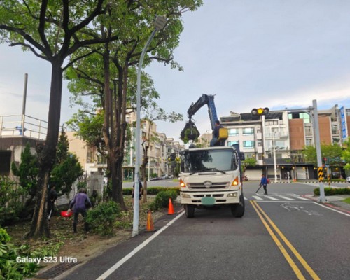 永康怪手破碎機整地, 永康怪手建地整地費用, 永康怪手空地整地費用, 永康怪手整地, 永康怪手山坡地整地費用, 永康土方開挖, 
                    永康農地整地, 永康整地填土, 永康環保廢棄物清運, 永康廢棄物清運