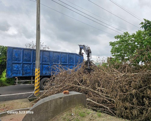 台南怪手破碎機整地, 台南怪手建地整地費用, 台南怪手空地整地費用, 台南怪手整地, 台南怪手山坡地整地費用, 台南土方開挖, 
                    台南農地整地, 台南整地填土, 台南環保廢棄物清運, 台南廢棄物清運